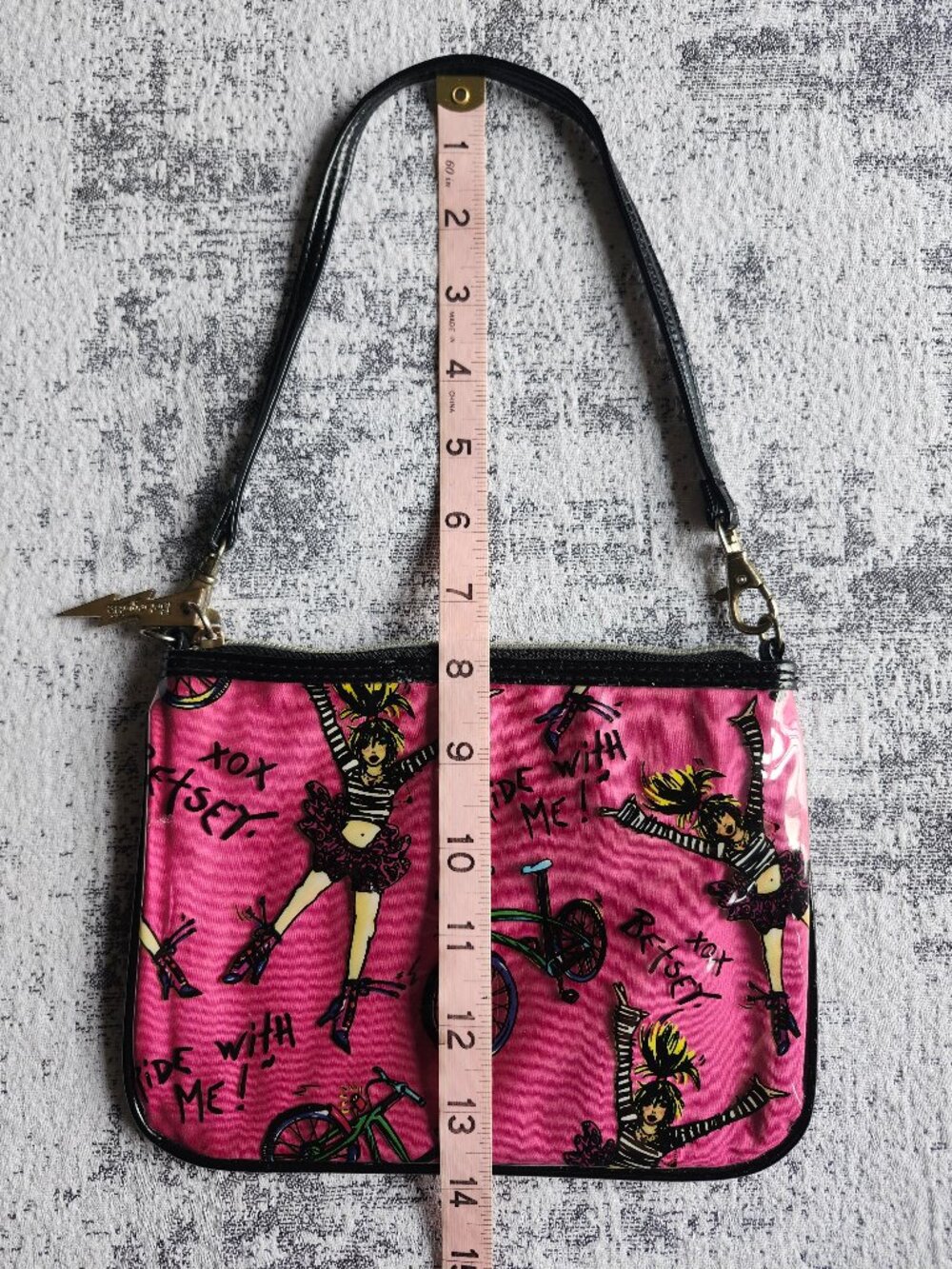 Betsey Johnson Betsyville Pink 'Ride With Me' Nylon Baguette Bicycle Purse - Picture 9 of 9